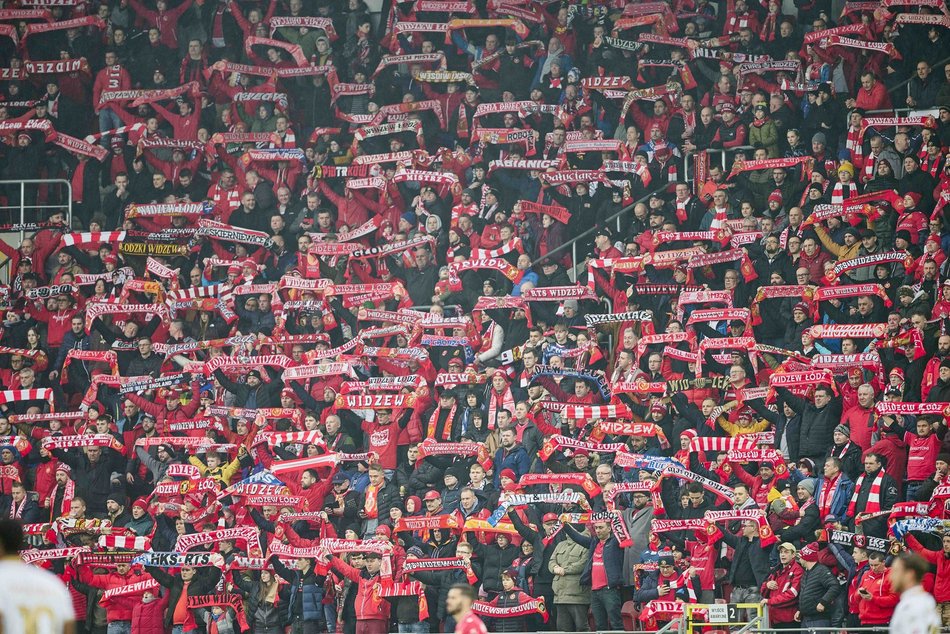 Kibice na meczu Widzewa Łódź z Jagiellonią Białystok