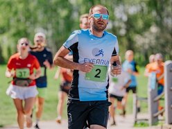 Łódź. Bieg Konstytucji 3 Maja na Stawach Stefańskiego