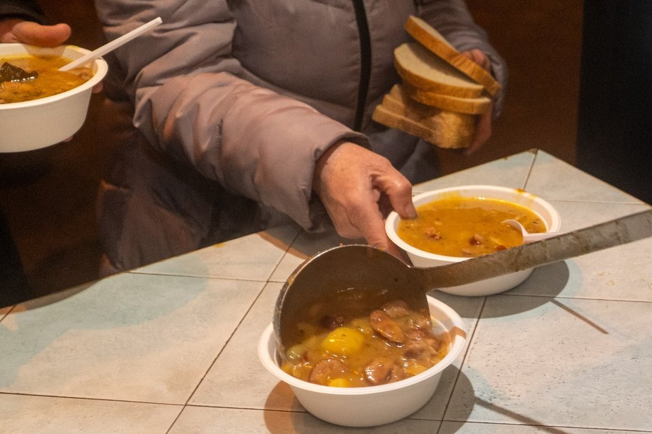 Łódź. Co robi Łódź dla osób w kryzysie bezdomności? Noclegi, odzież i ciepłe posiłki