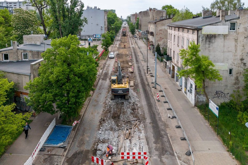 Łódź. Remont Rzgowskiej w Łodzi na pełnych obrotach. Zniknęło torowisko MPK Łódź i stary asfalt!