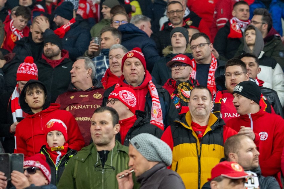 Łódź. Kibice na meczu Widzew Łódź - Lech Poznań. Byłeś/aś? Znajdź się w galerii!