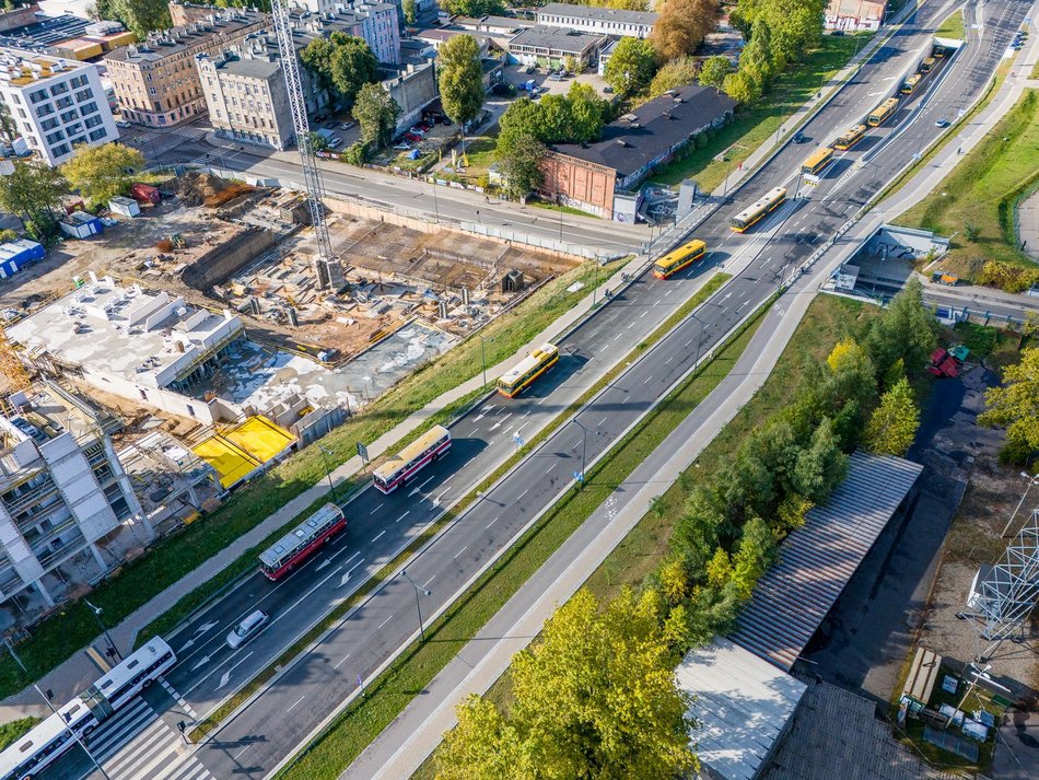 Wielka parada autobusów przejechała ulicami Łodzi