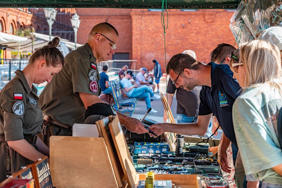 Piknik weterana w Manufakturze