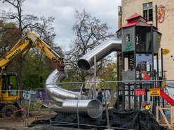 Nowy plac zabaw w centrum Łodzi przy Skwerze Wiedźmina