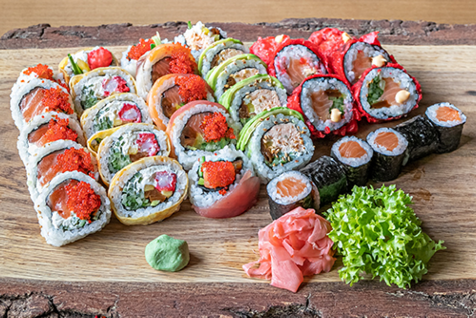 Sushi na talerzu serwowane w najlepszych restauracjach w Łodzi