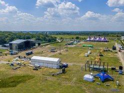 Łodź Summer Festival 2025. Zobacz, jak powstaje festiwalowe miasteczko