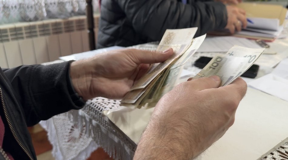 Łódź. Oszust zatrzymany! Wydawał lewe przeglądy aut w Łódzkiem