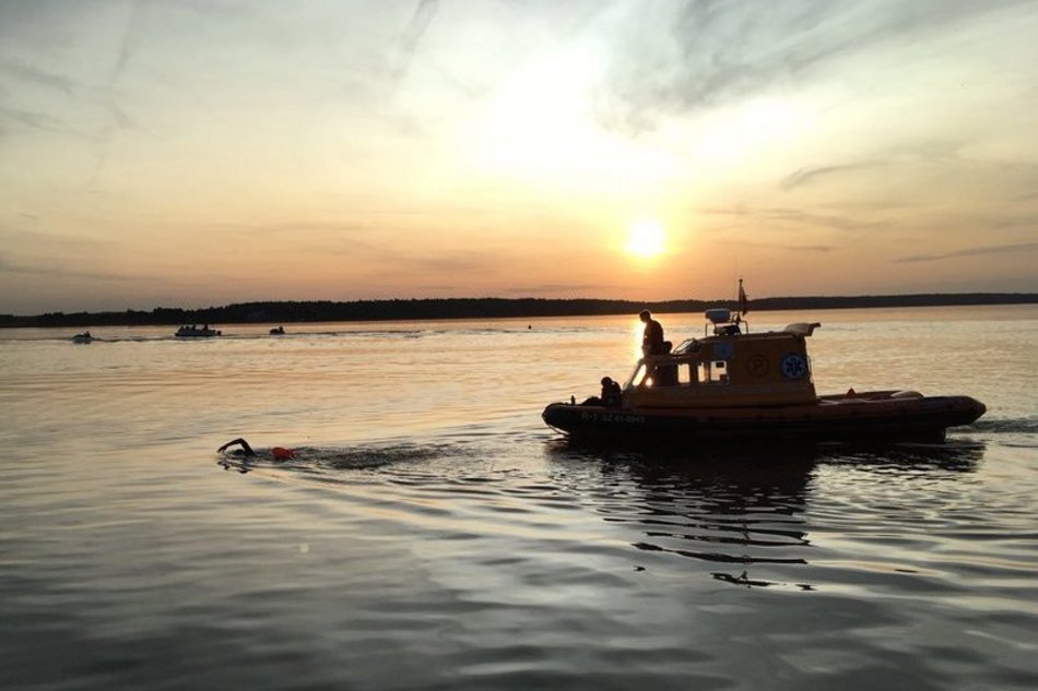 Łódź. Pływa, aby czynić dobro w Łodzi. Jak Adam Jerzykowski przekuł pasję w pomaganie?