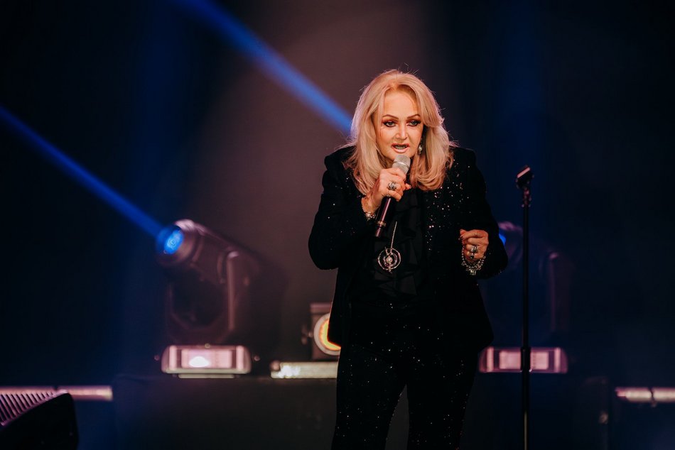 Łódź. Bonnie Tyler dała czadu w Sport Arenie w Łodzi! Nie byłeś? Zobacz!