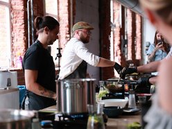 Łódź. Gastro dla schroniska w Łodzi. Tak się łączy miłość do jedzenia, muzyki i zwierząt!