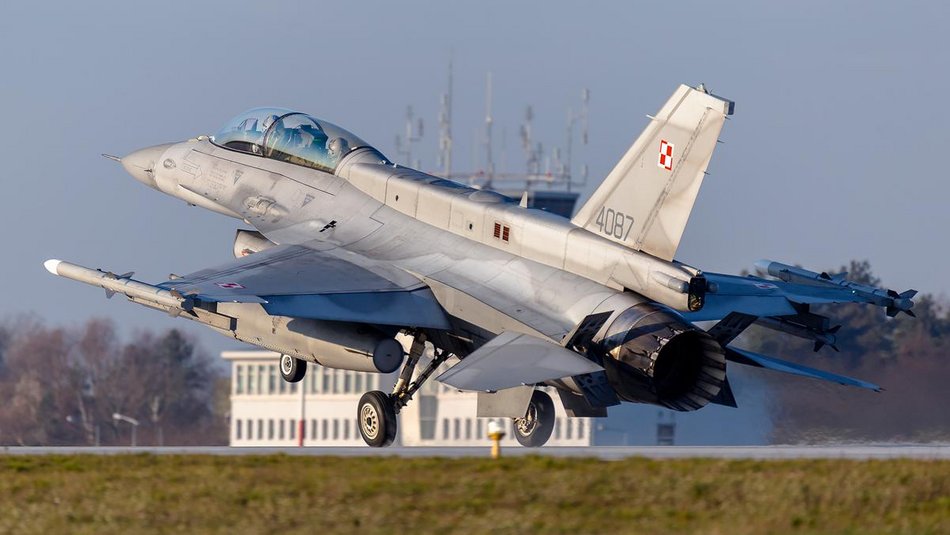 Łódź. 32. Baza Lotnictwa Taktycznego w Łasku 