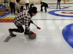 Curling - łódzcy seniorzy na lodzie