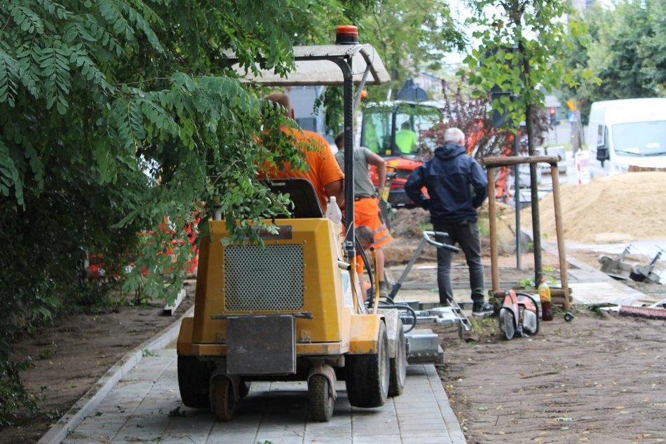 Remont Dubois w Łodzi wre. Chodnik już niemal ułożony!