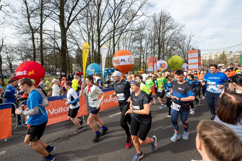 Łódź. DOZ Maraton Łódź 2026. Brałeś udział w biegu na 10 km? Znajdź się na zdjęciach!