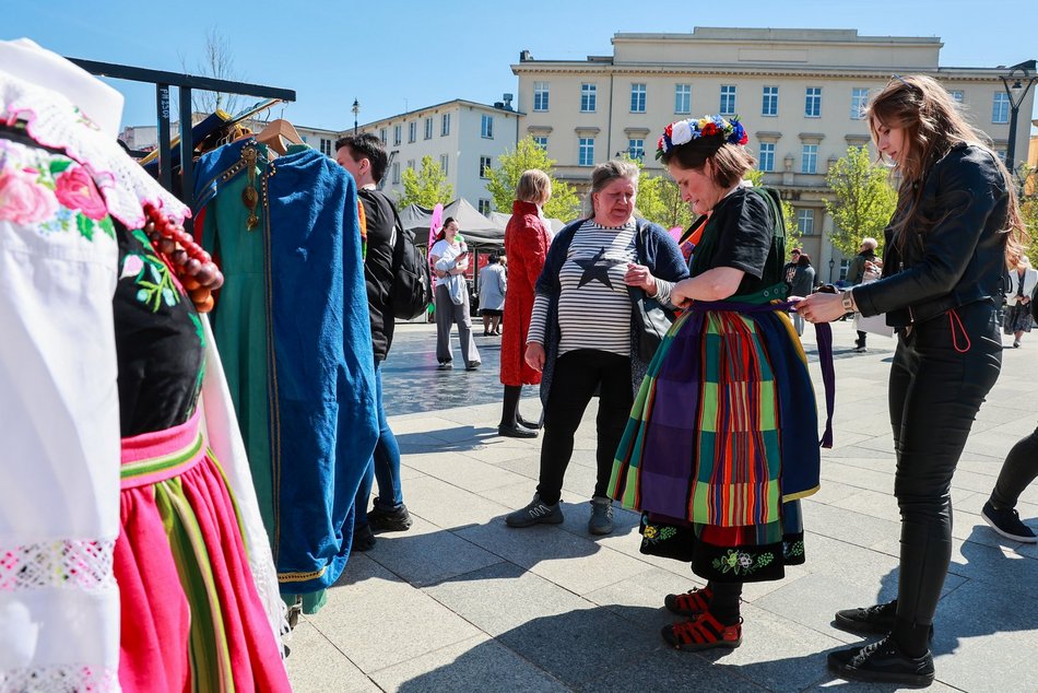 Łódź. Międzynarodowy Dzień Tańca w Łodzi. Pokazy, warsztaty i wspólna potańcówka