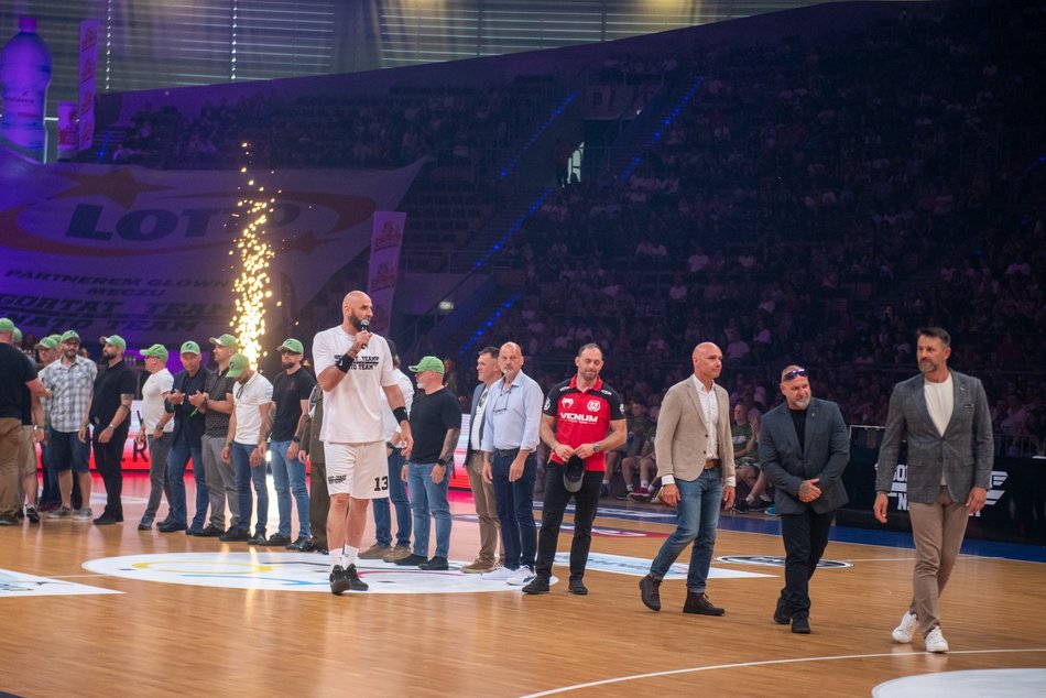 Łódź. Mecz Gortat Team vs NATO Team w Łodzi. Zagrają Bedoes 2115, Friz, Piotr Żyła, Mateusz Damięcki i inni