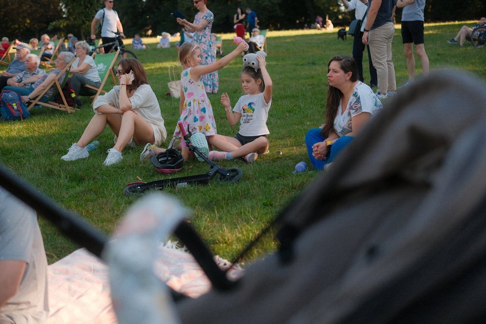 Łódź. Morskie opowieści w parku Julianowskim w Łodzi. Koncert zespołu Kapitan Thorn