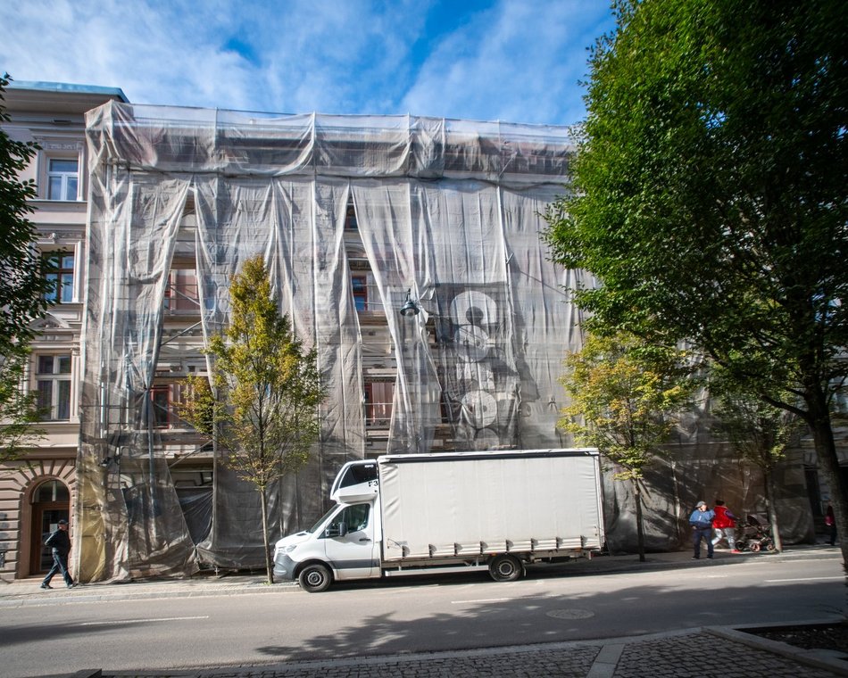 Rewitalizacja. Kamienica przy Wschodniej pięknieje. Podwórko będzie przykuwać uwagę