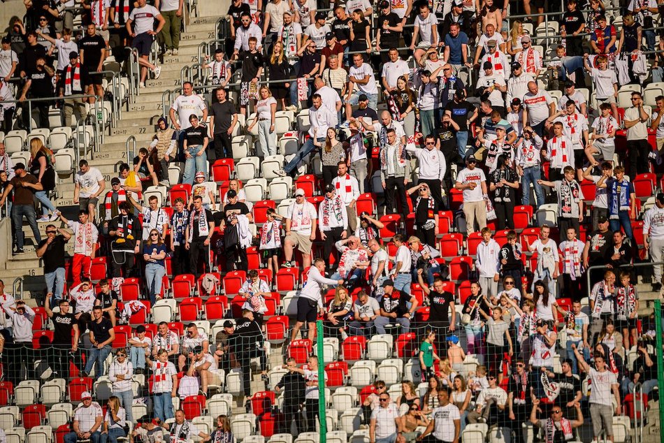 Łódź. Kibice na meczu ŁKS Łódź ze Zniczem Pruszków. Byłeś? Odszukaj się w galerii