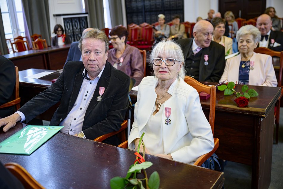 Łódź. Medale za długoletnie pożycie małżeńskie. To się nazywa wielka miłość!