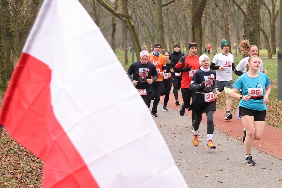 Bieg Niepodległościowa 5 w parku Na Zdrowiu w Łodzi. Odszukaj się w galerii!