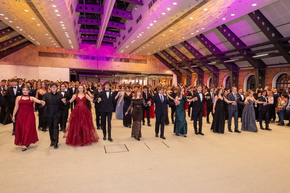 Łódź. Studniówka I LO w Łodzi