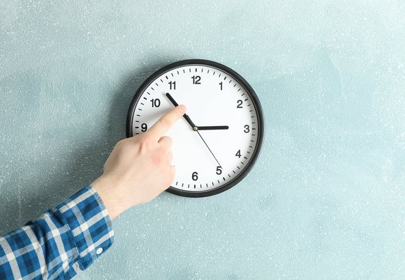 Łódź. Zmiana czasu 2026. Sprawdź, kiedy trzeba przestawić zegarki!