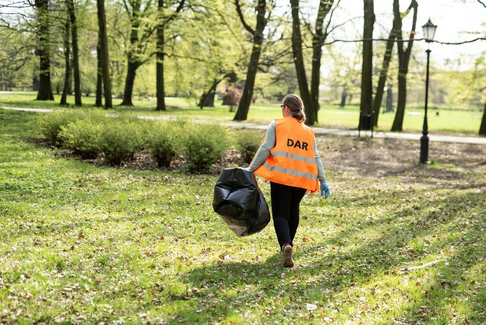 Sprzątanie parku w Łodzi