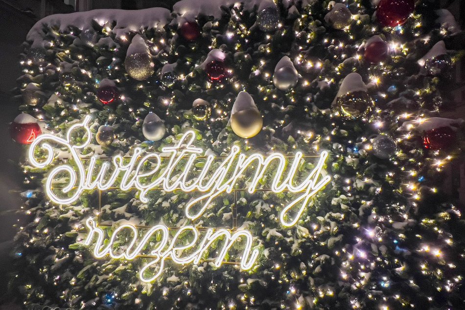 [Translate to Ukraiński:] Bożonarodzeniowa Piotrkowska w śnieżnej odsłonie