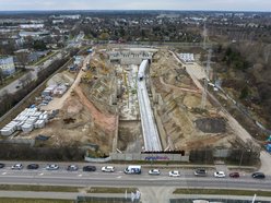 Tunel pod Łodzią. Stacja Koziny z lotu ptaka robi wrażenie! Wejdź na plac budowy