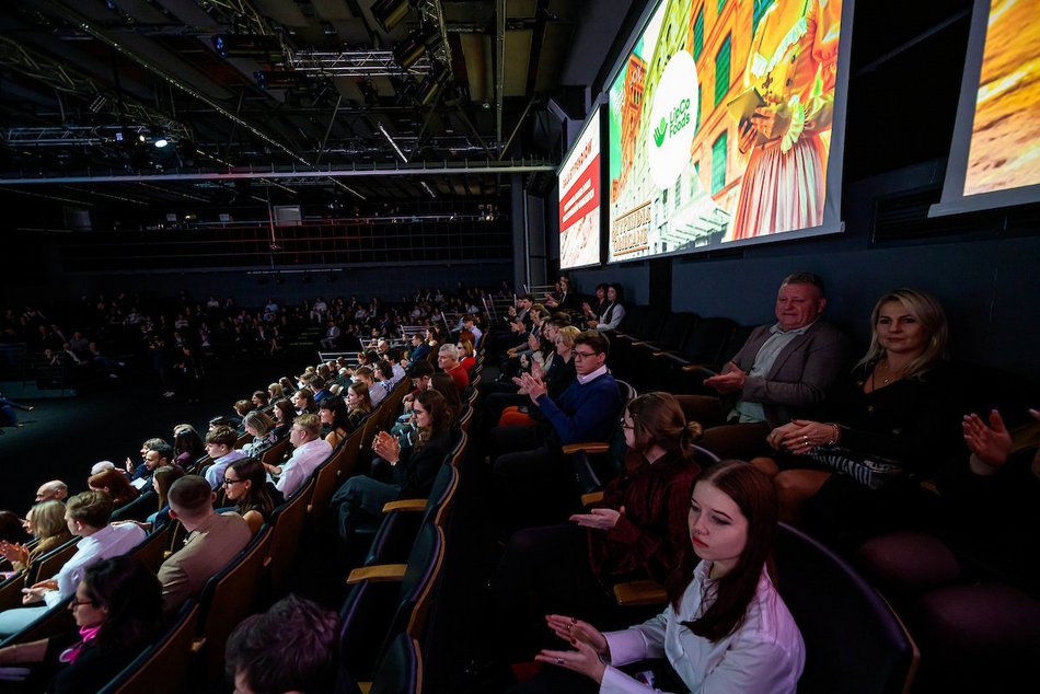 Łódź. Młodzi w Łodzi 2025. Stypendia dla najzdolniejszych rozdane