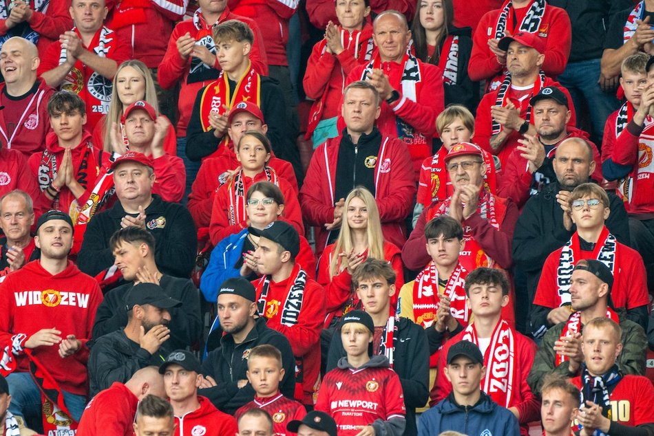 Łódź. Kibice na meczu Widzewa Łódź z Arką Gdynia. Byłeś/aś? Znajdź się w galerii!