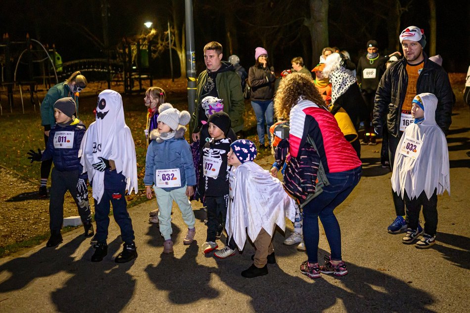 Łódź. Halloween Run w parku na Zdrowiu. Tak bawią się biegacze z Łodzi!