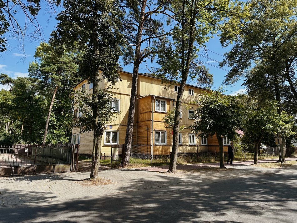 Kolumna-Las, Łask, zabytkowe wille, architektura drewniana