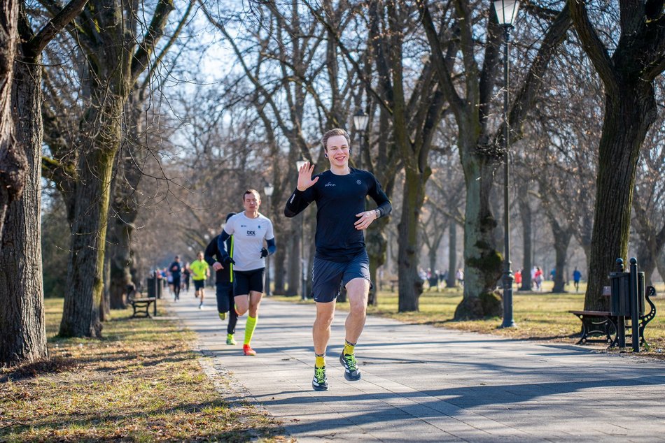 Łódź. Parkrun w Parku Poniatowskiego w Łodzi. Brałeś udział w biegu? Znajdź się na zdjęciach!