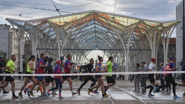 PKO Wieczorny Półmaraton Łódź. Nowa propozycja na biegowej mapie Polski [SZCZEGÓŁY]