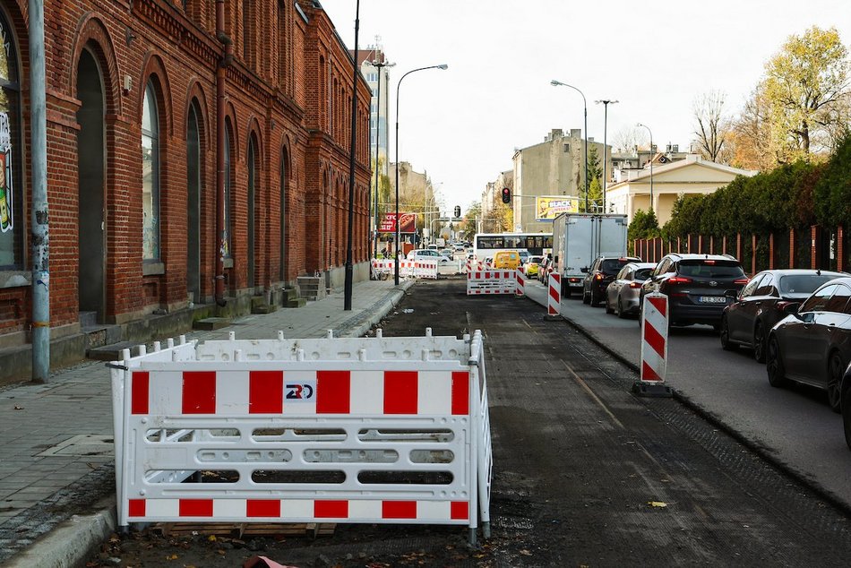 Łódź. Remont Radwańskiej w Łodzi. Niebawem skorzystamy z wyremontowanej części jezdni