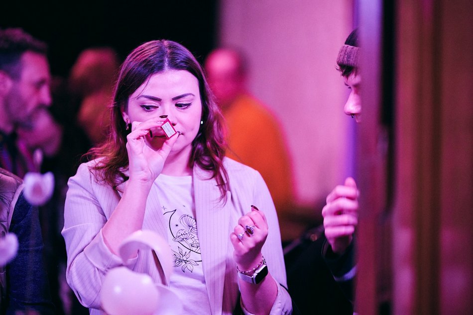 Łódź. Łódź miastem fabryk, kawy i... sztuki zapachu. Wystawa Alchembot, którą musisz poczuć!