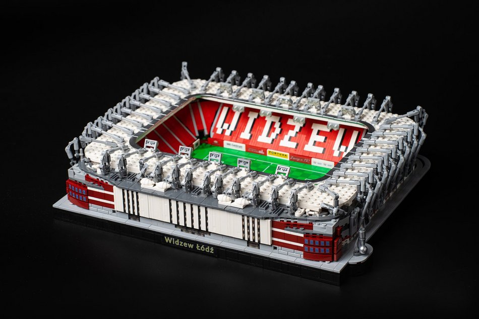 Łódź z klocków LEGO! Michał Duda udowadnia, że żaden projekt nie jest dla niego trudnością