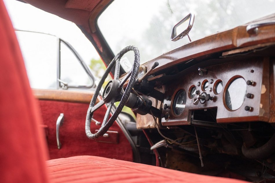 Łódź. Moto Weteran Bazar w Łodzi. Prawdziwy raj dla kolekcjonerów zabytkowych pojazdów