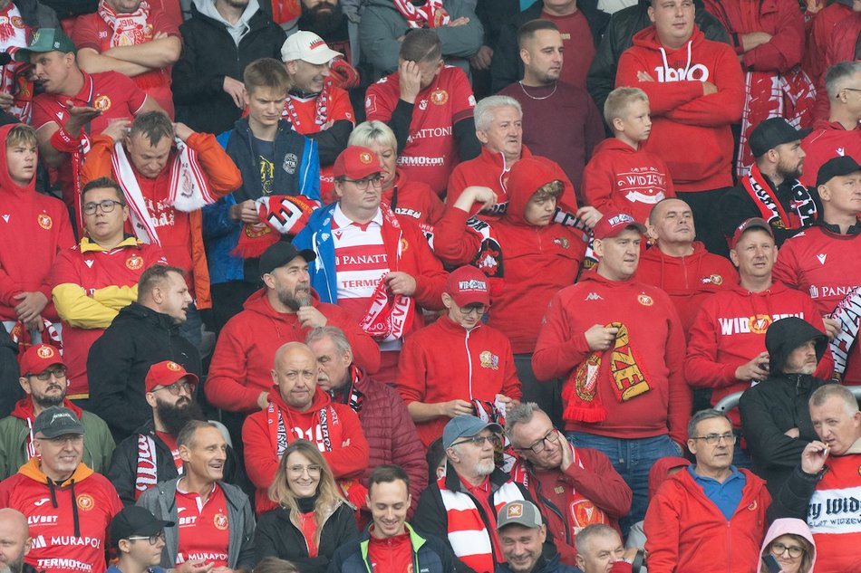 Łódź. Kibice na meczu Widzewa Łódź z Arką Gdynia. Byłeś/aś? Znajdź się w galerii!