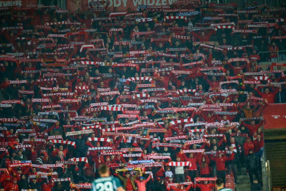 Kibice na meczu Widzewa Łódź z Legią Warszawa. Byłeś/aś? Odszukaj się w galerii