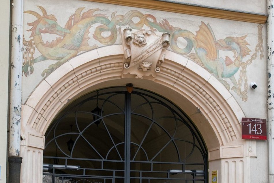 Łódź. Kamienica przy Piotrkowskiej 143
