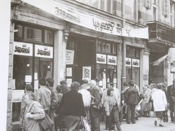 Łódź. Sztandar wyprowadzić! Tak Łódź żegnała PZPR i budowała nową Polskę