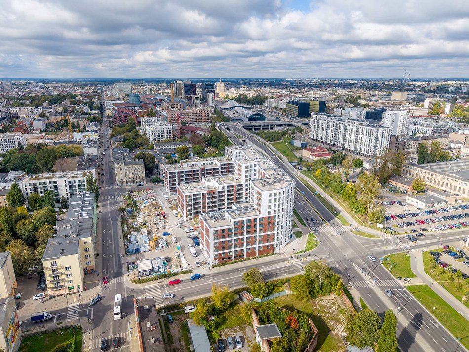 Łódź. Nowe Centrum Łodzi rośnie w oczach! Zobacz wielką budowę przy Tuwima z lotu ptaka
