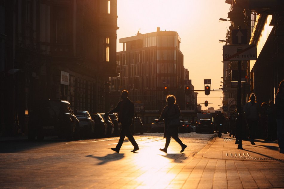 Łódź. New Iron w Łodzi o zachodzie słońca. Widok zapiera dech w piersiach!