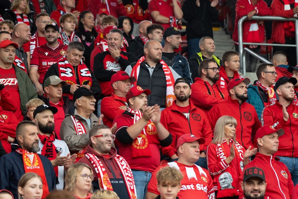 Łódź. Kibice na meczu Widzewa Łódź z Arką Gdynia. Byłeś/aś? Znajdź się w galerii!