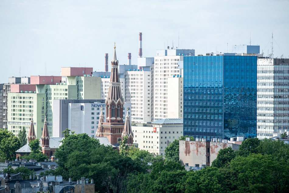 Manhattan w Łodzi. Mija 50 lat od rozpoczęcia budowy drapaczy chmur w centrum miasta