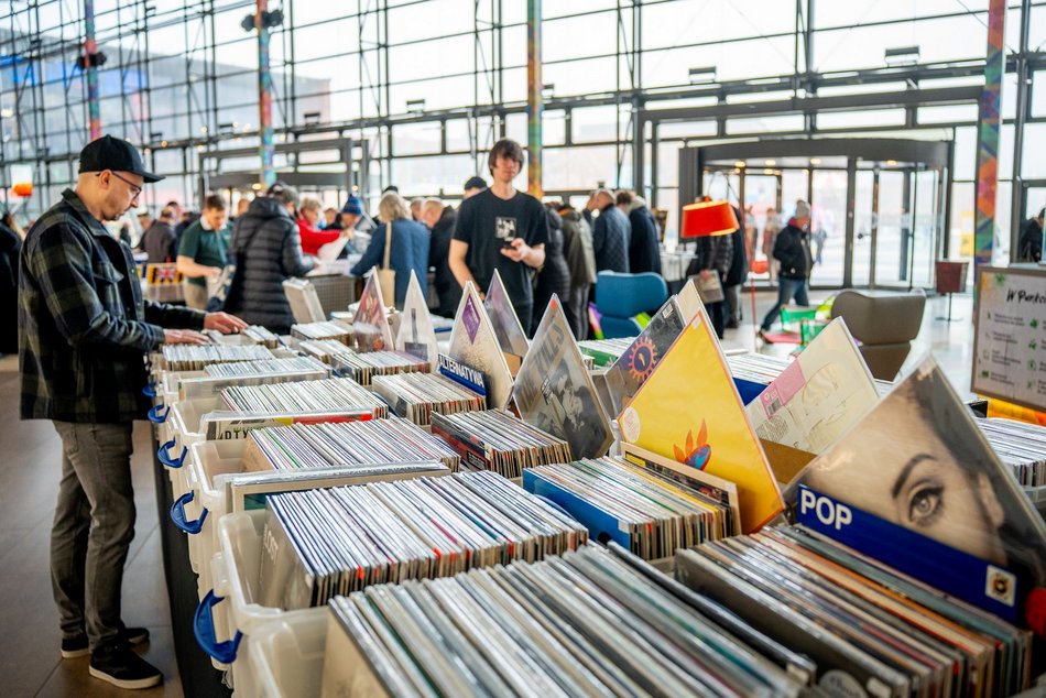 Łódź. Giełda winyli w Manufakturze