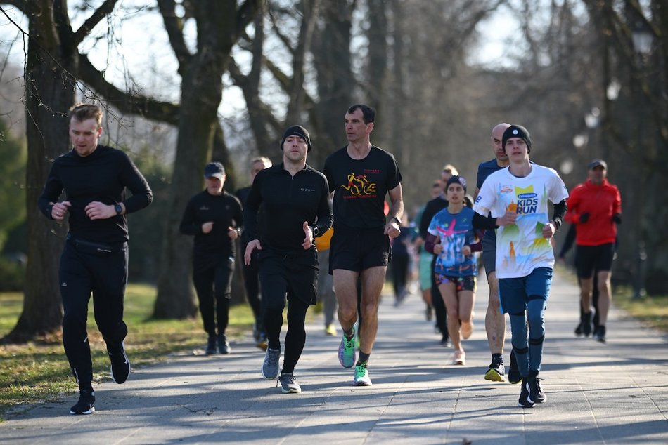 Łódź. Wielkanocny Parkrun w Parku Poniatowskiego